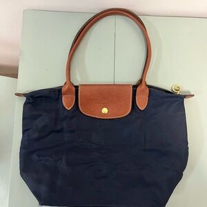 Longchamp pliage medium navy shoulder bag